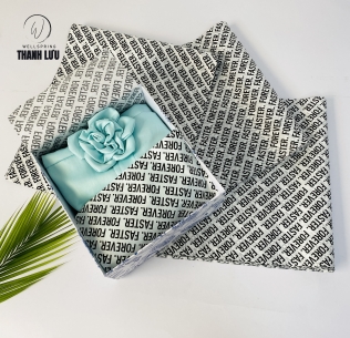 Giấy gói quần áo 9